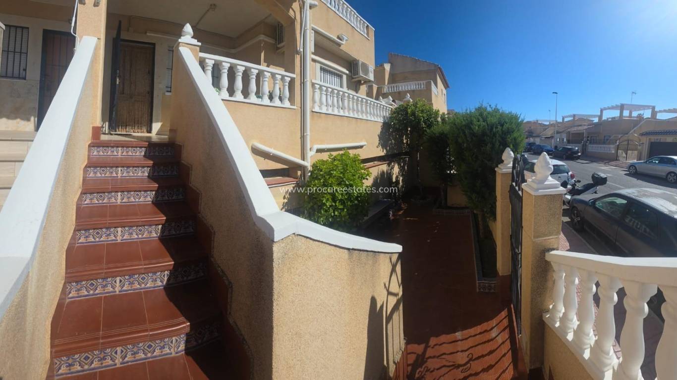 Resale - Apartment - Torrevieja - Torrevieja Center