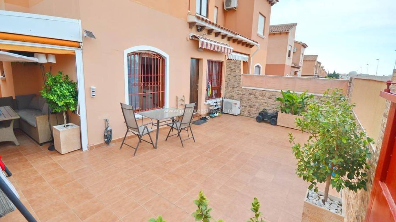 Resale - Apartment - Torrevieja - Zona los Frutales