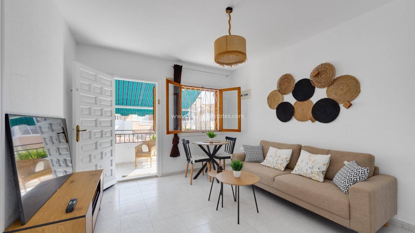 Resale - Apartment - Torrevieja - Zona los Frutales