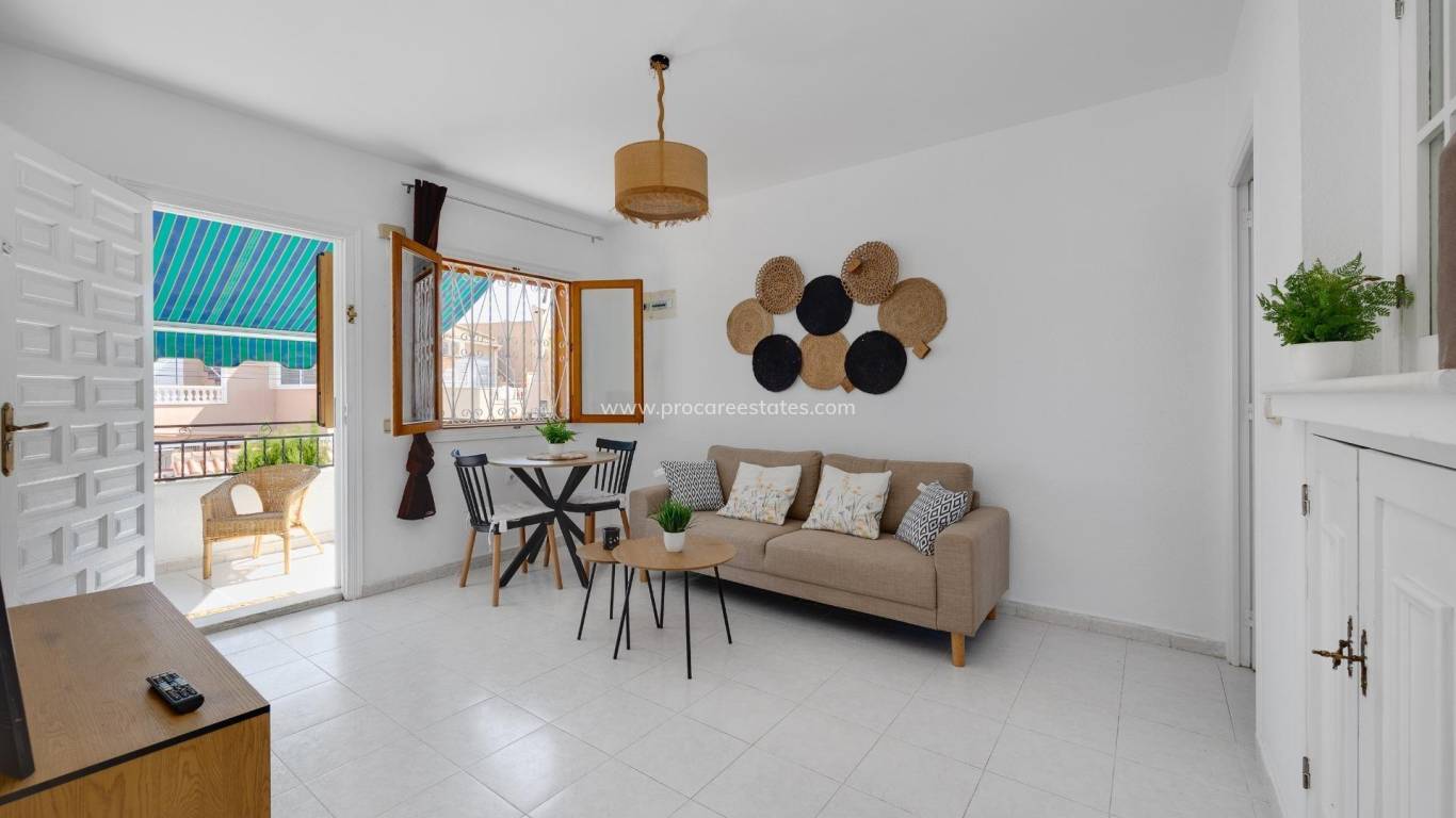 Resale - Apartment - Torrevieja - Zona los Frutales