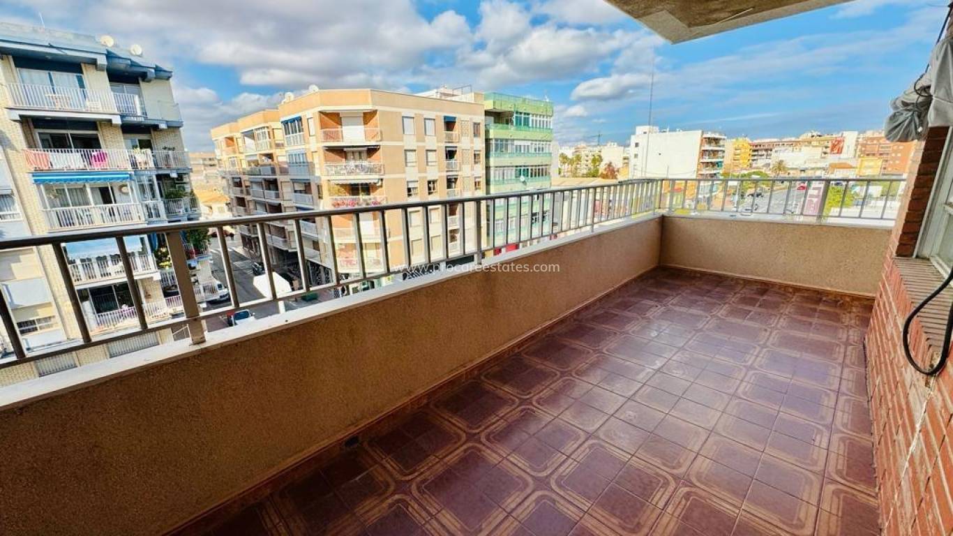 Resale - Apartment - Torrevieja