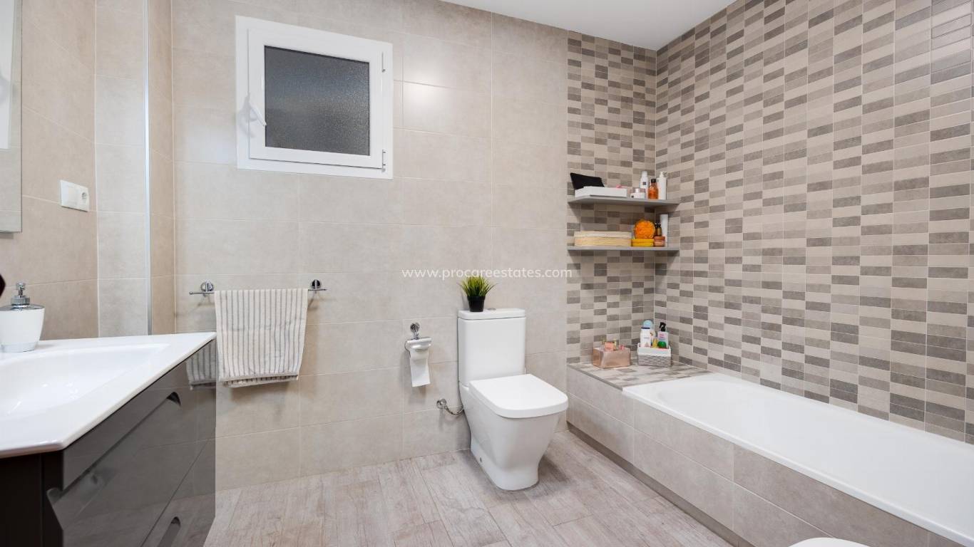 Resale - Apartment - Torrevieja