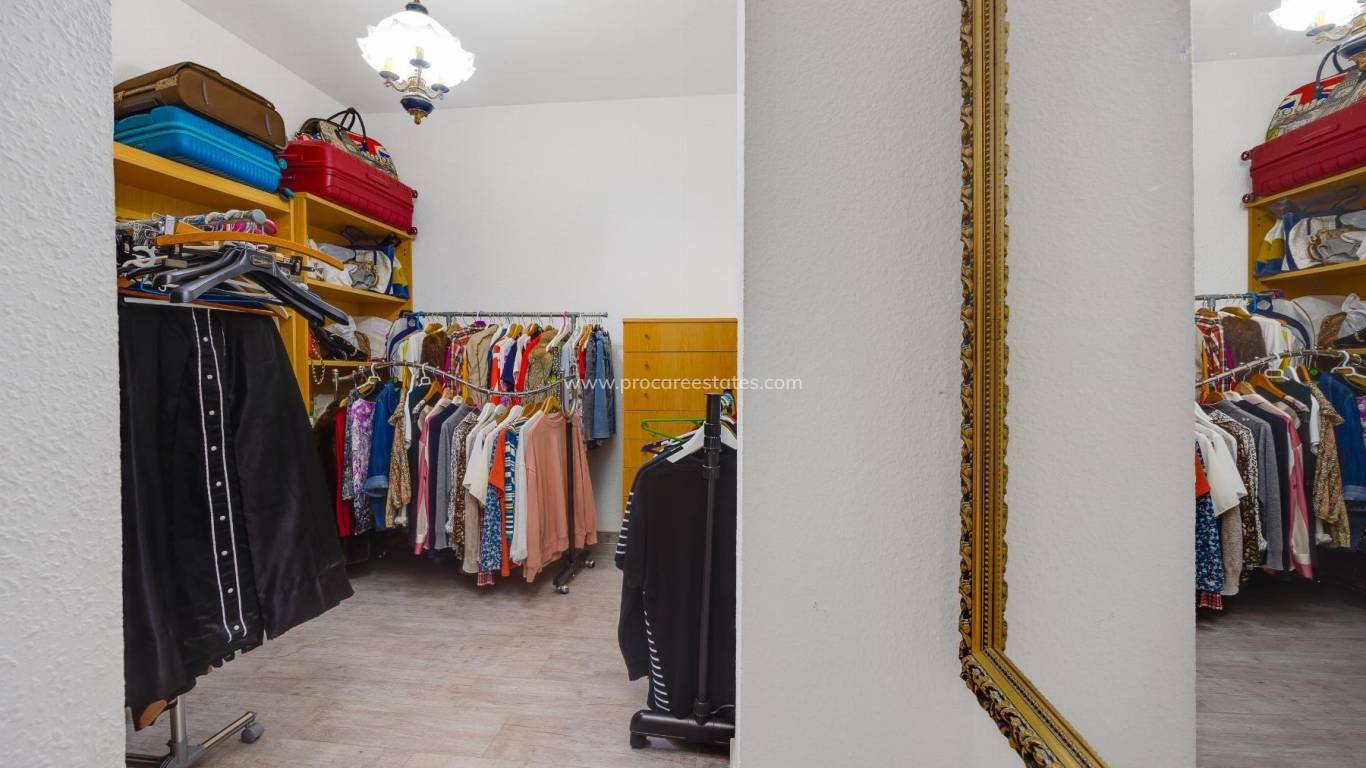 Resale - Apartment - Torrevieja