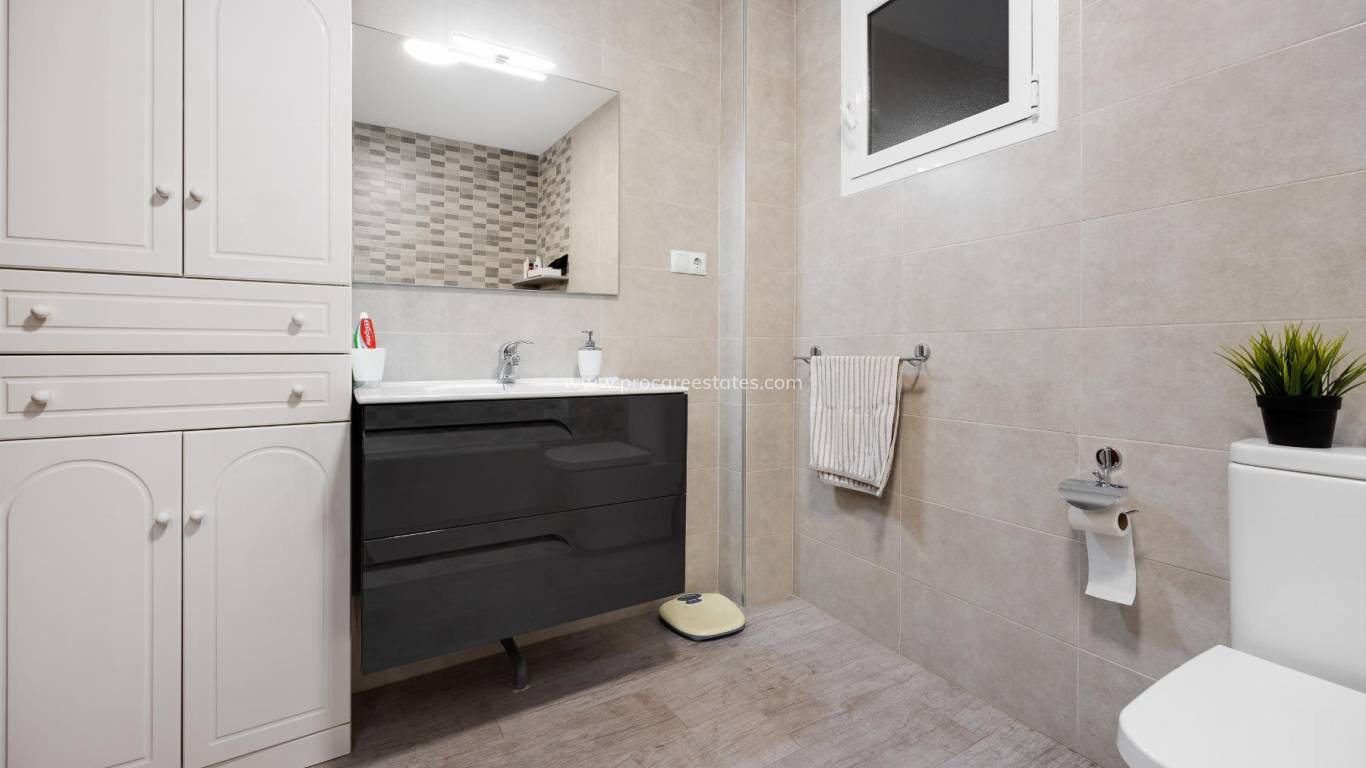 Resale - Apartment - Torrevieja