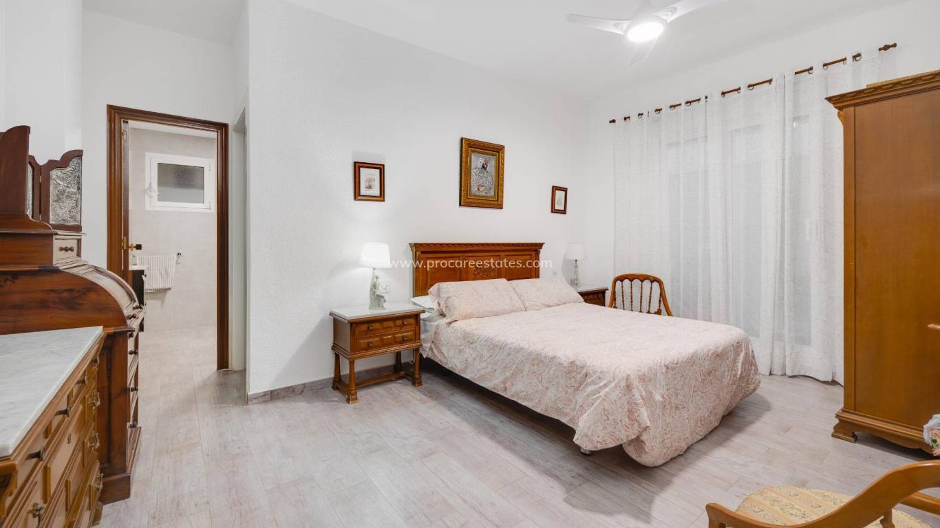 Resale - Apartment - Torrevieja