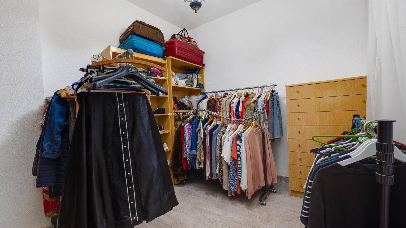 Resale - Apartment - Torrevieja