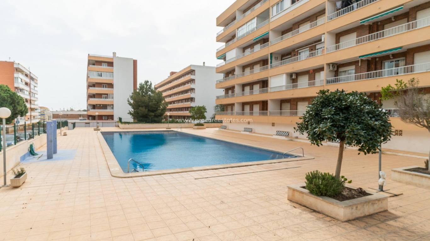 Resale - Apartment - Torrevieja