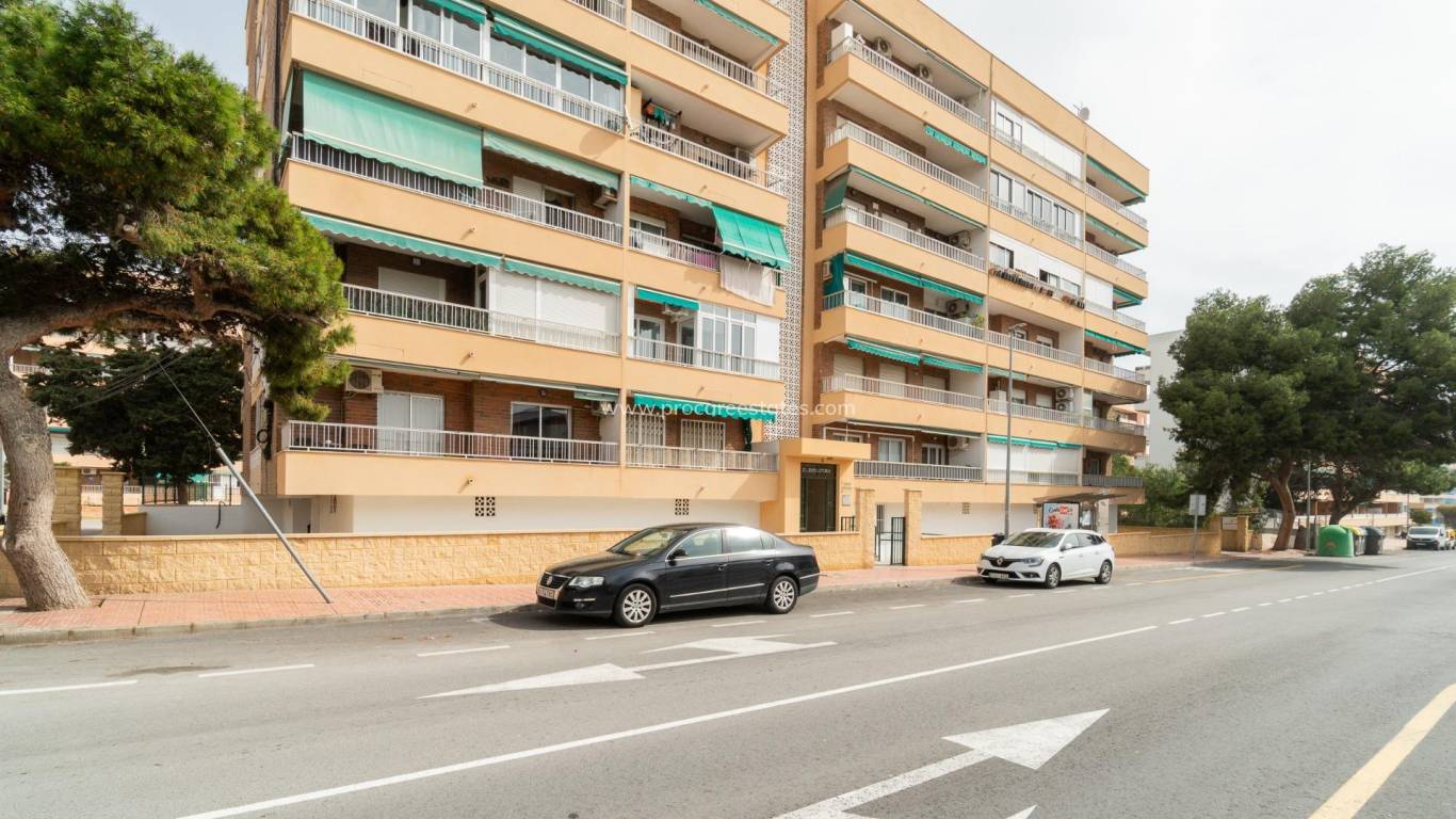 Resale - Apartment - Torrevieja