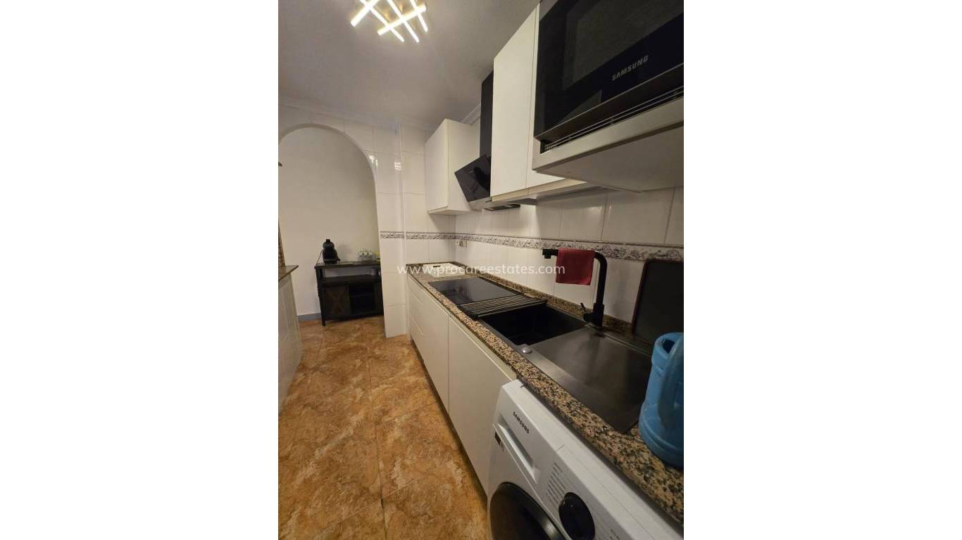 Resale - Apartment - Torrevieja