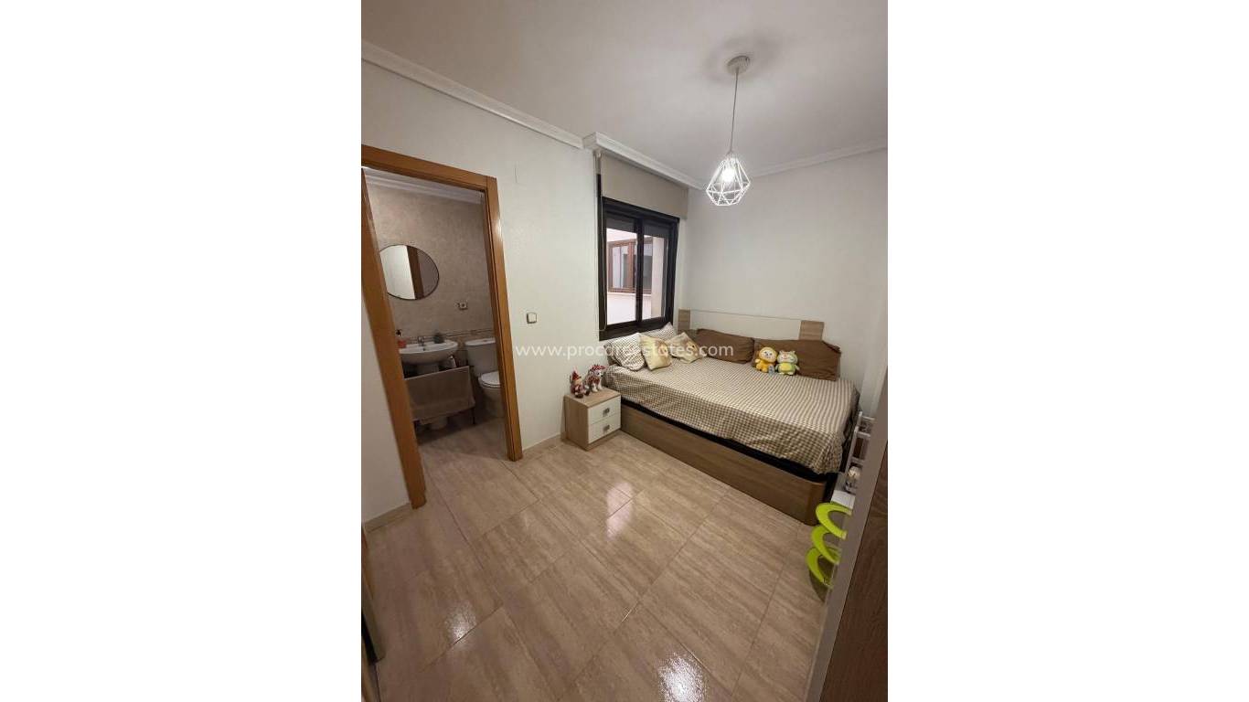 Resale - Apartment - Torrevieja