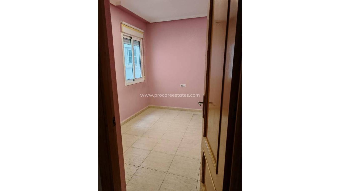 Resale - Apartment - Torrevieja