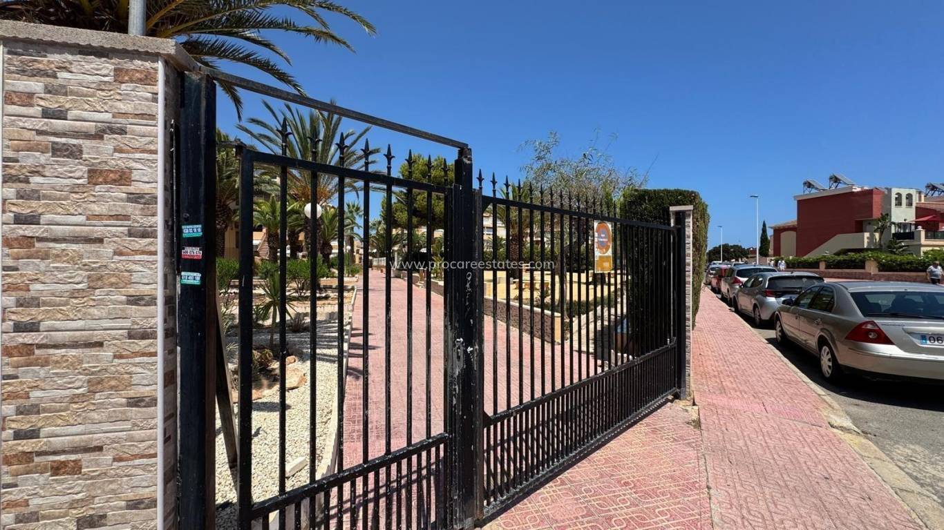 Resale - Apartment - Torrevieja