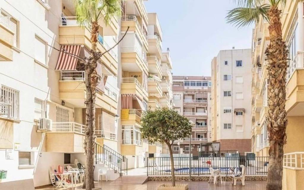 Resale - Apartment - Torrevieja