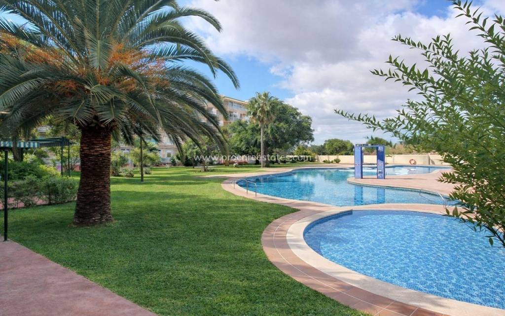 Resale - Apartment - Torrevieja