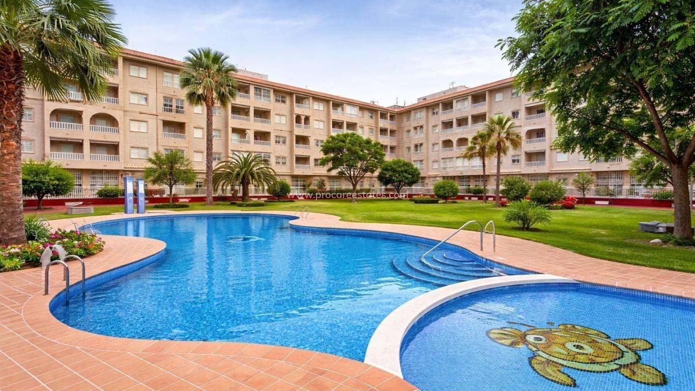 Resale - Apartment - Torrevieja