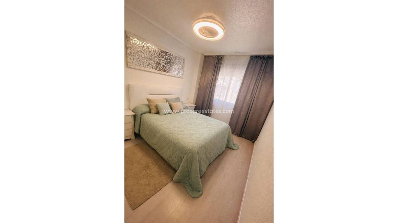 Resale - Apartment - Torrevieja