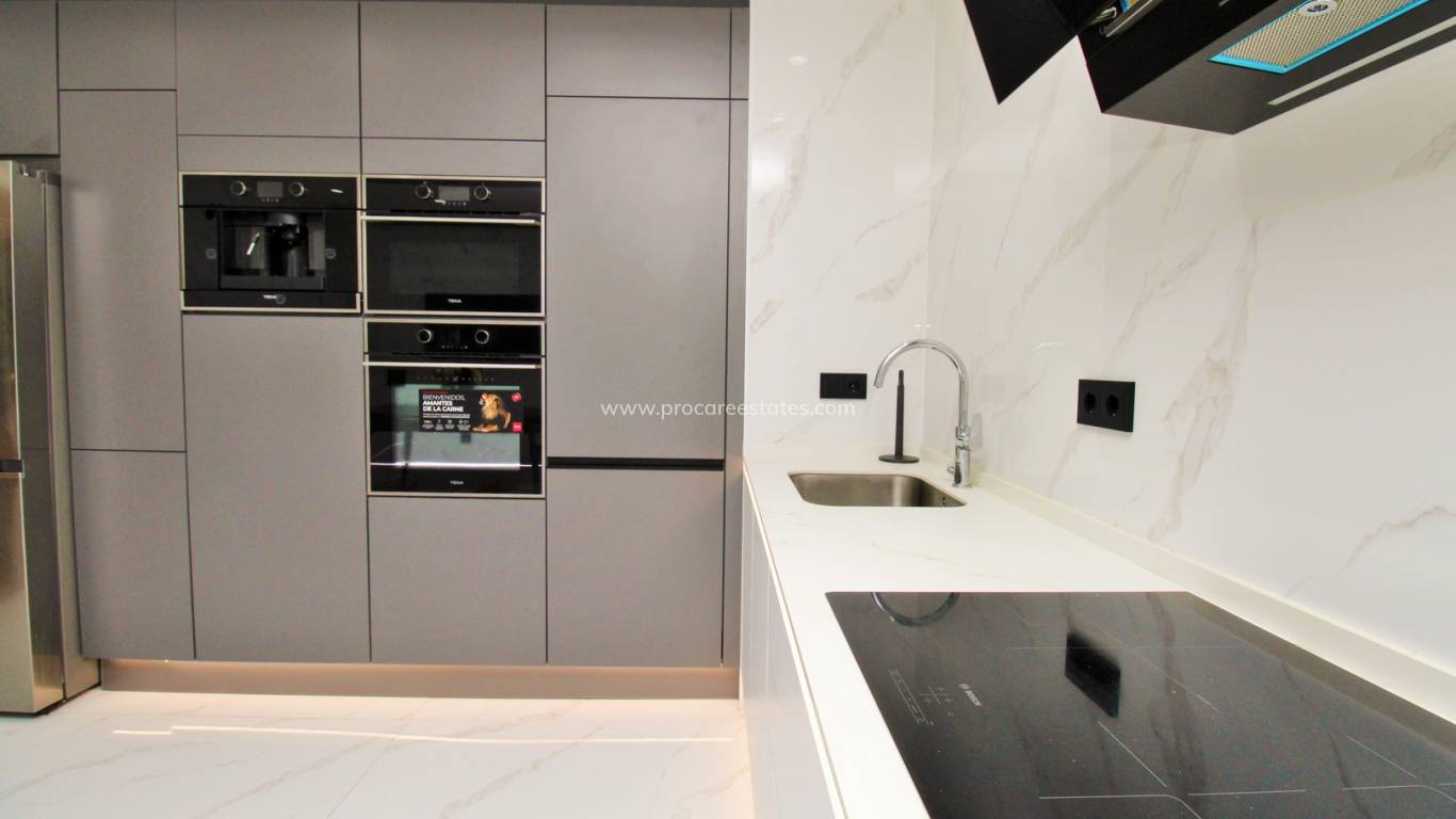 Resale - Apartment - Torrevieja