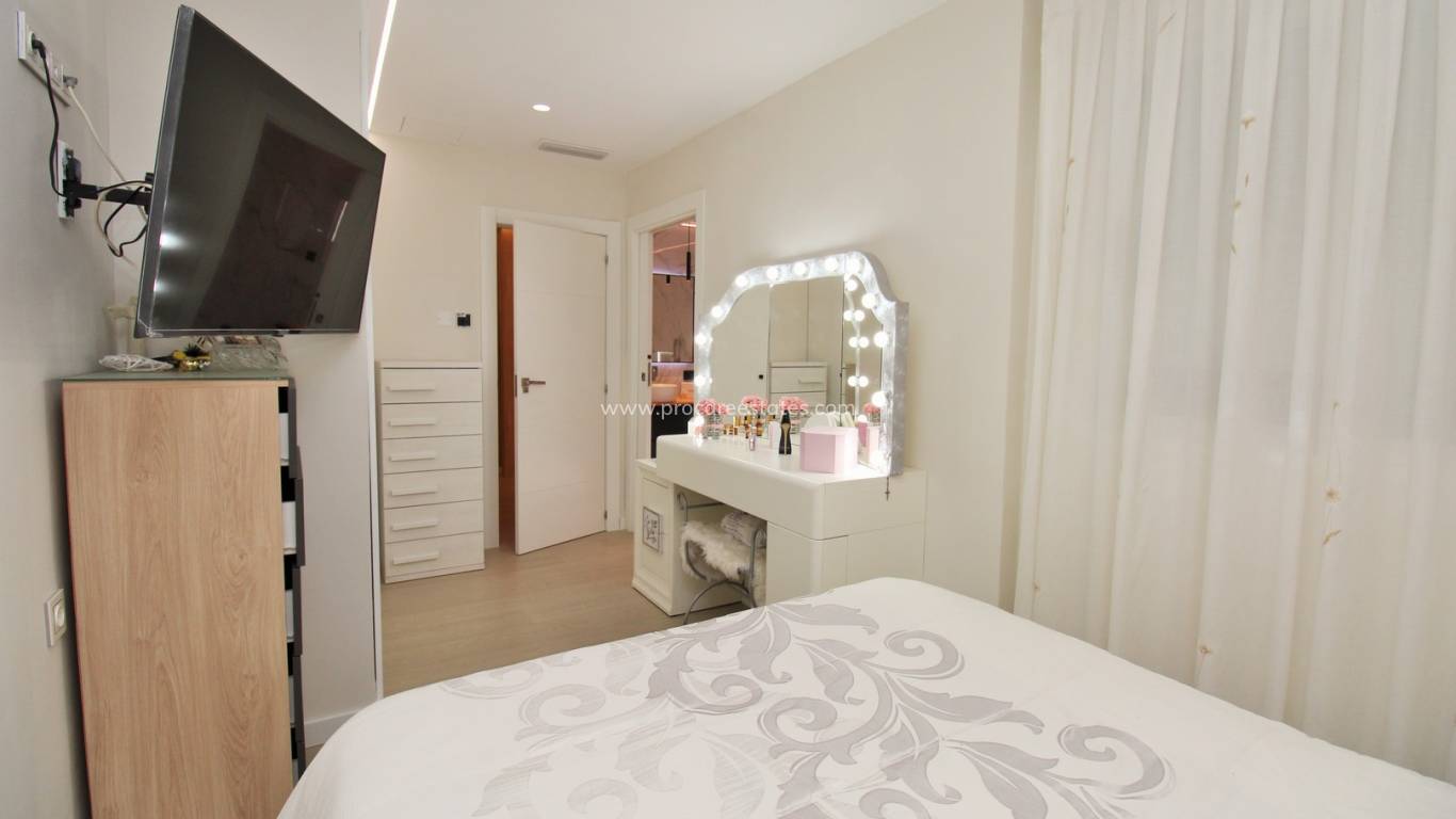 Resale - Apartment - Torrevieja