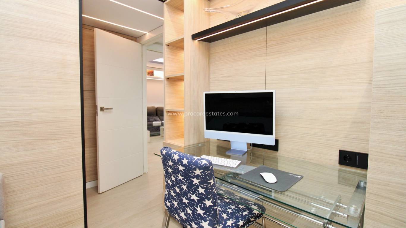 Resale - Apartment - Torrevieja