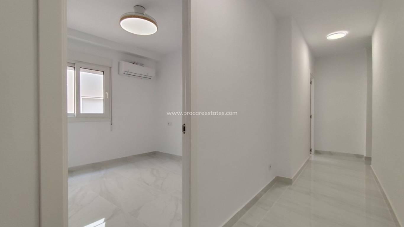Resale - Apartment - Torrevieja