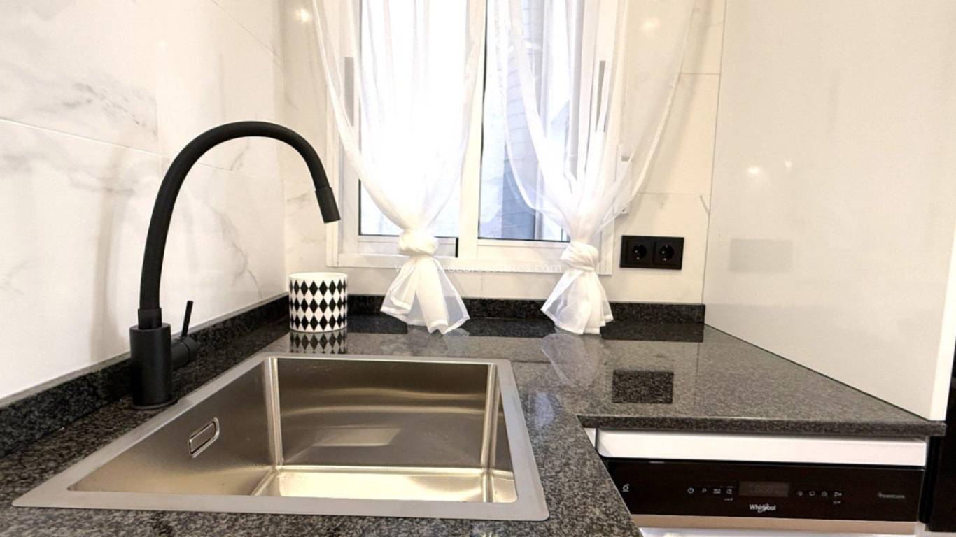 Resale - Apartment - Torrevieja