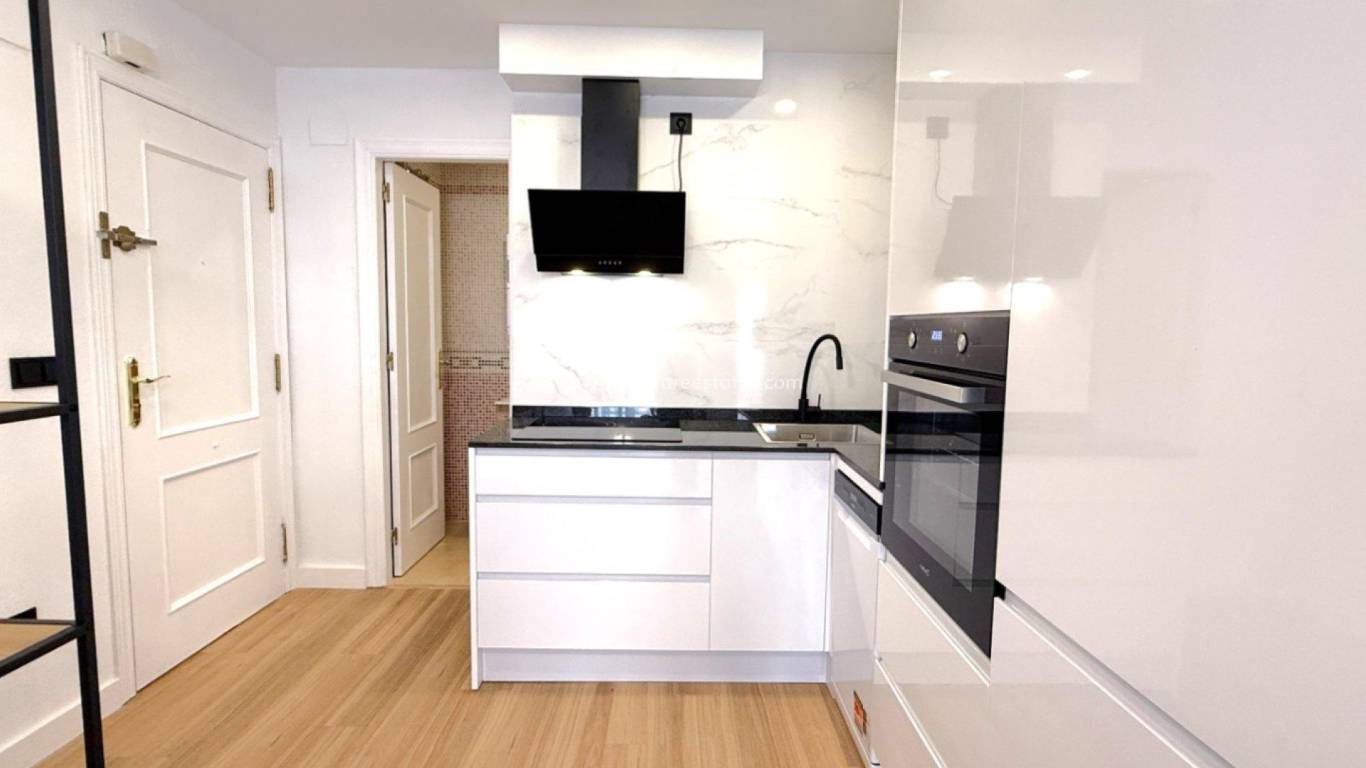 Resale - Apartment - Torrevieja