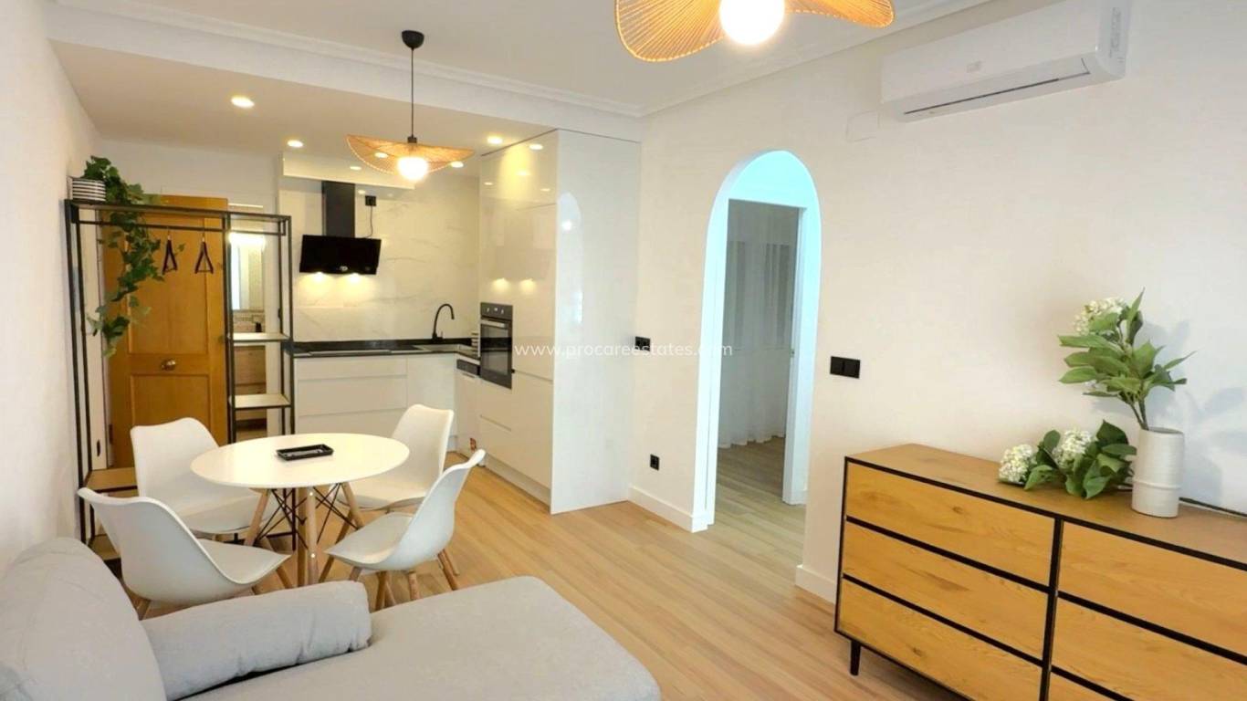 Resale - Apartment - Torrevieja
