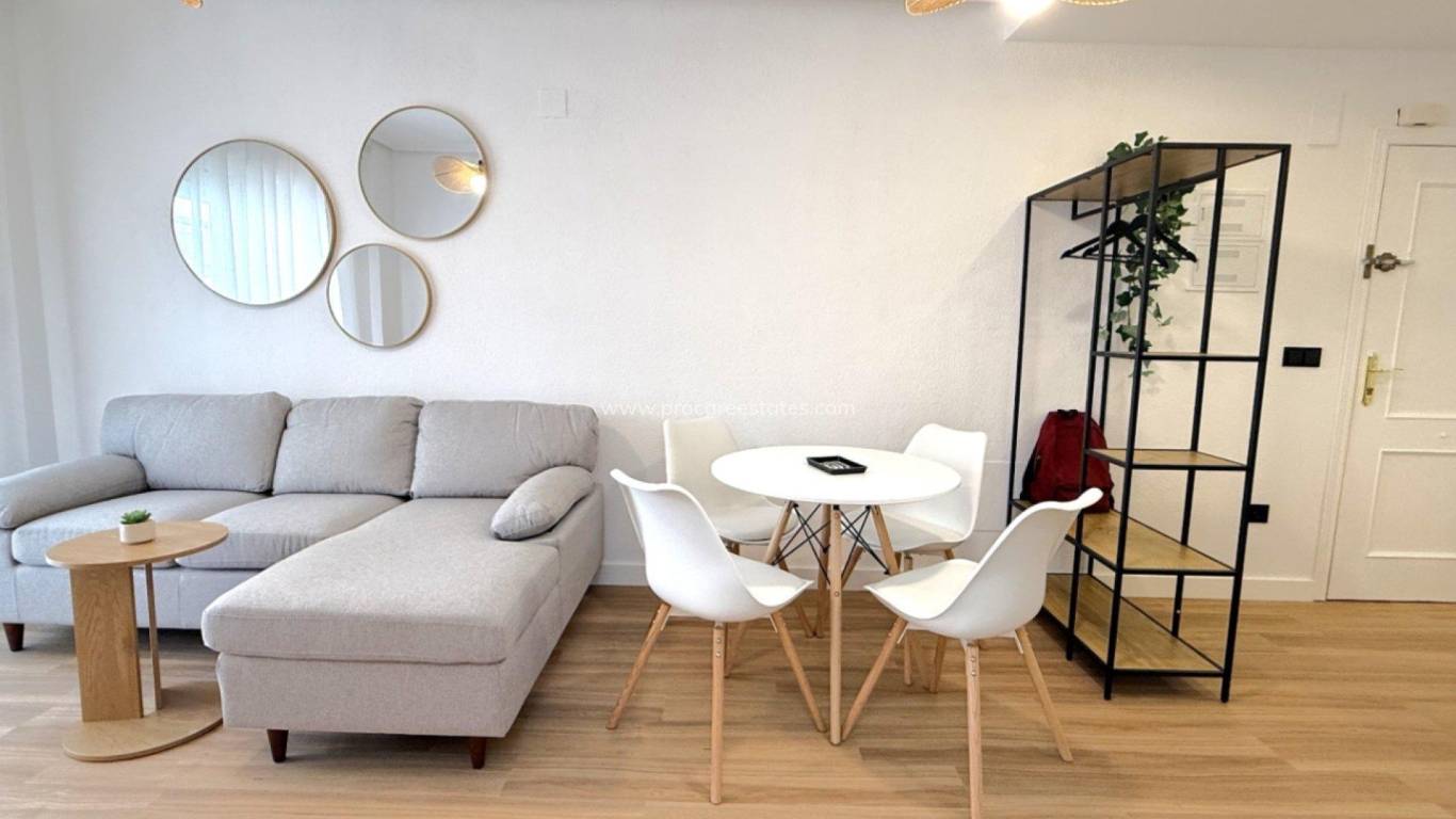 Resale - Apartment - Torrevieja