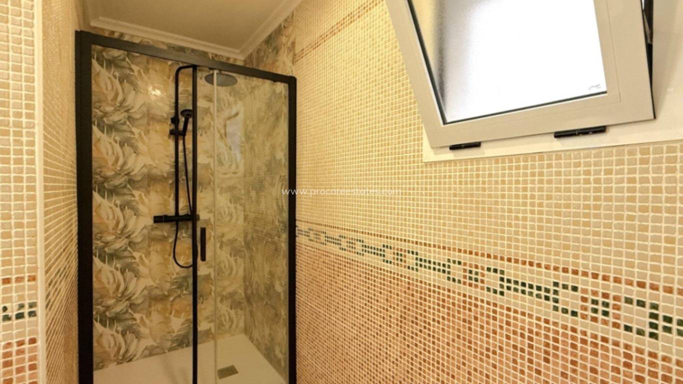 Resale - Apartment - Torrevieja