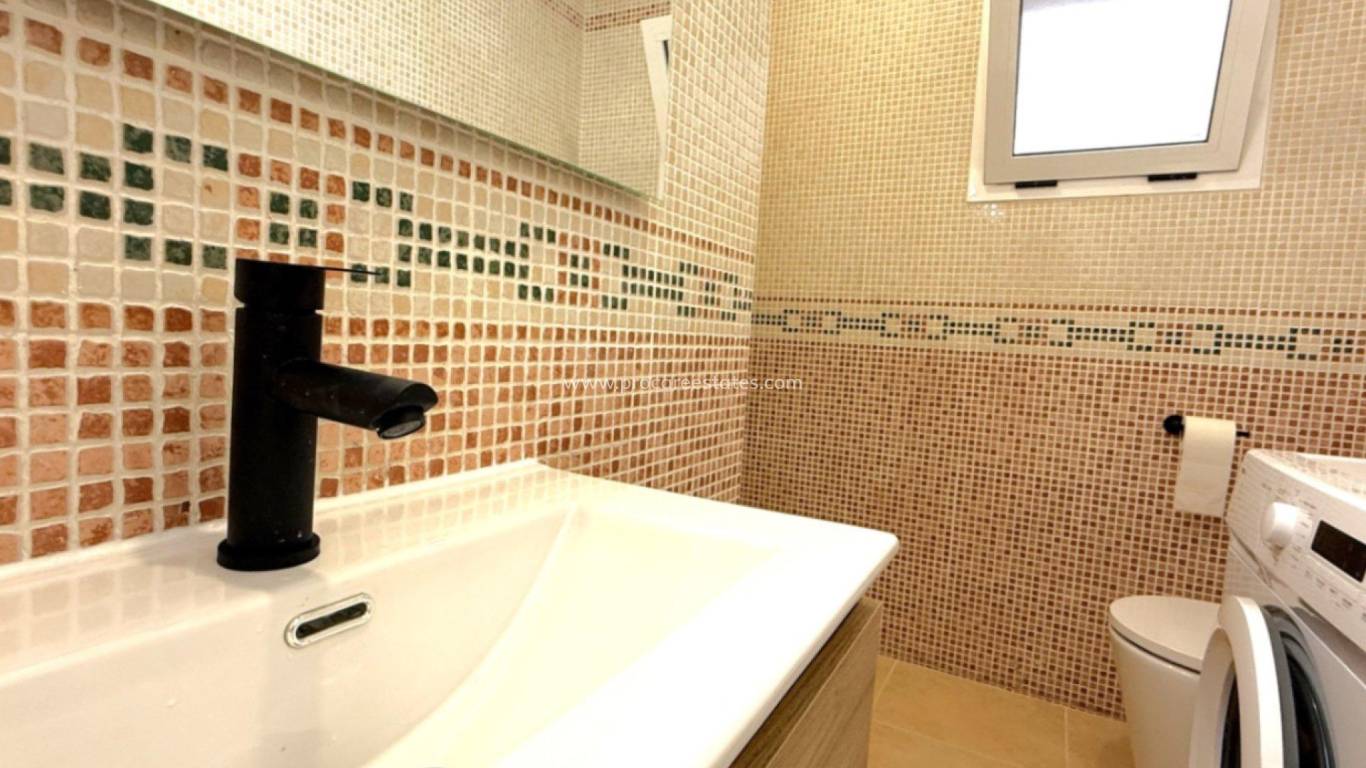 Resale - Apartment - Torrevieja