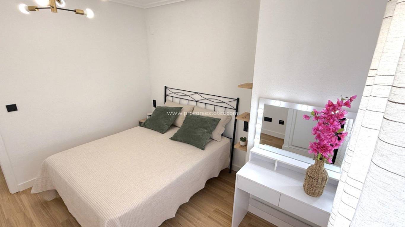 Resale - Apartment - Torrevieja