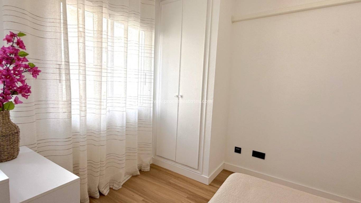 Resale - Apartment - Torrevieja