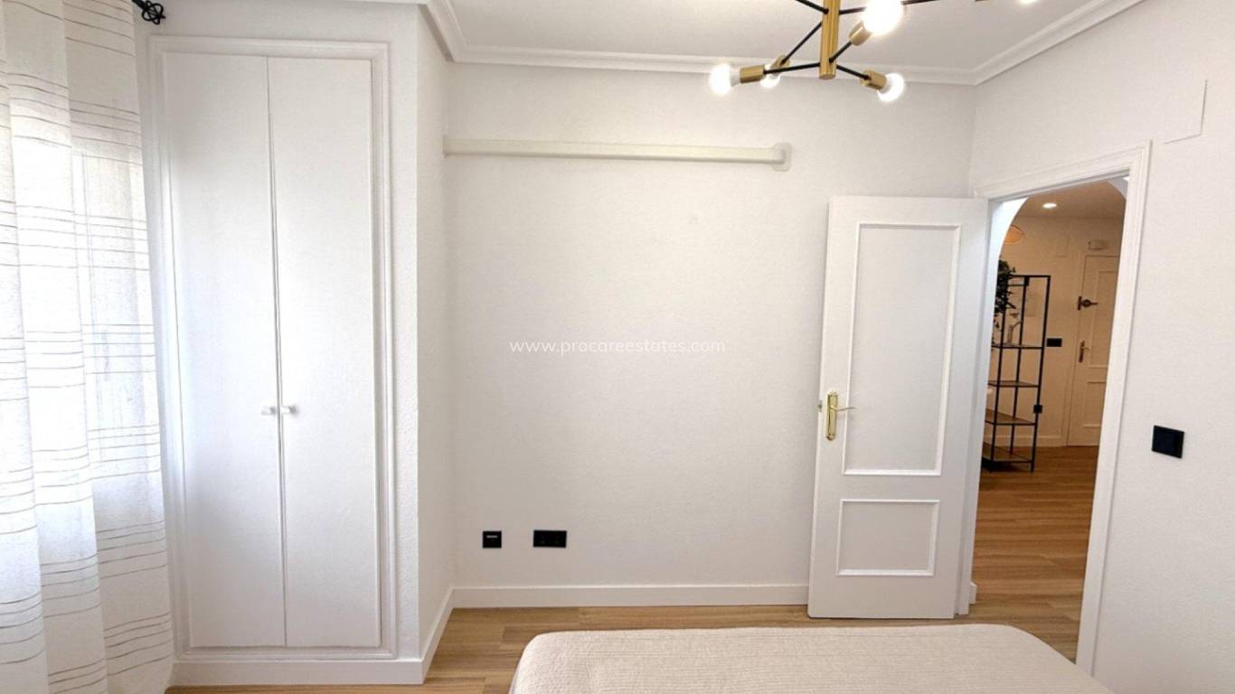 Resale - Apartment - Torrevieja