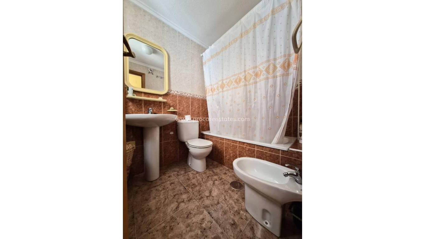 Resale - Apartment - Torrevieja