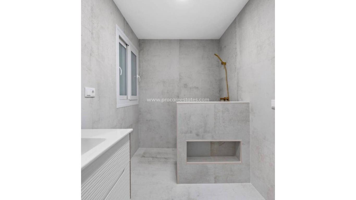 Resale - Apartment - Torrevieja