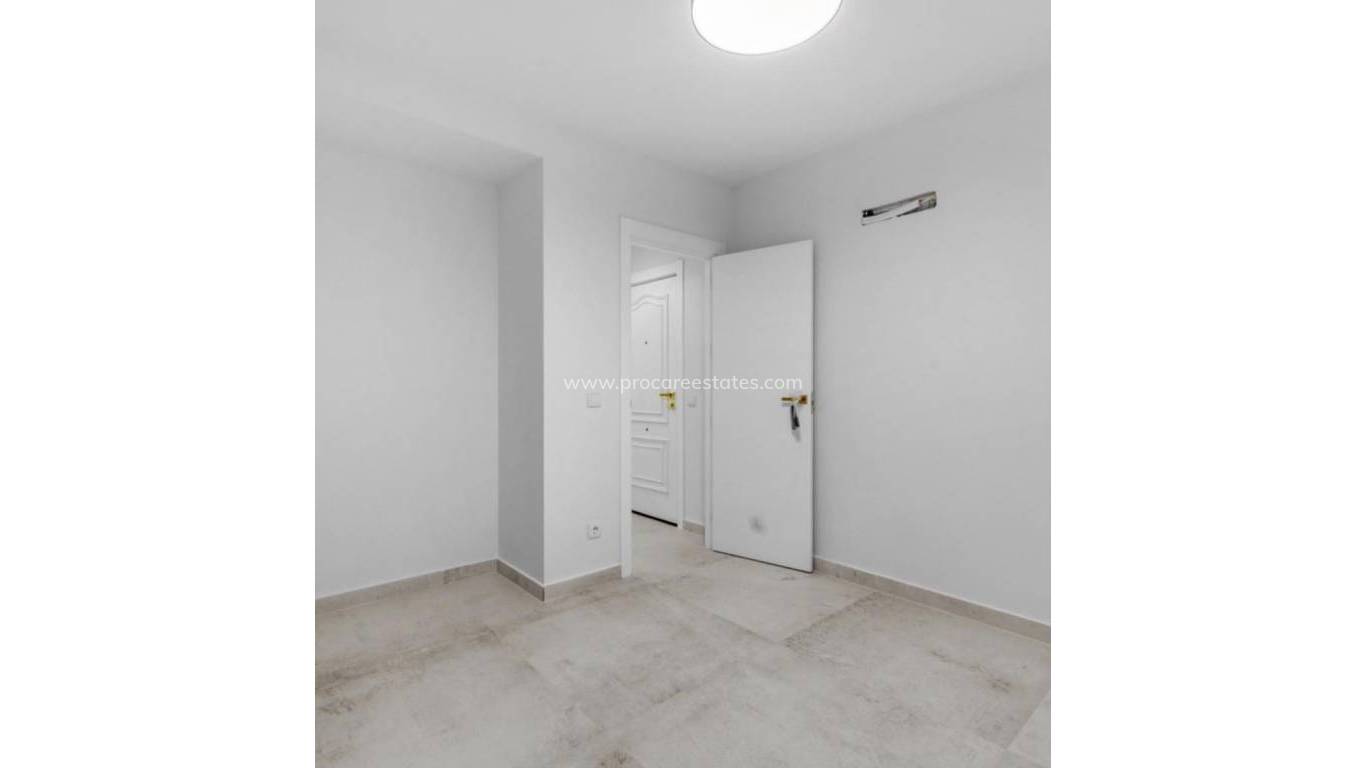 Resale - Apartment - Torrevieja