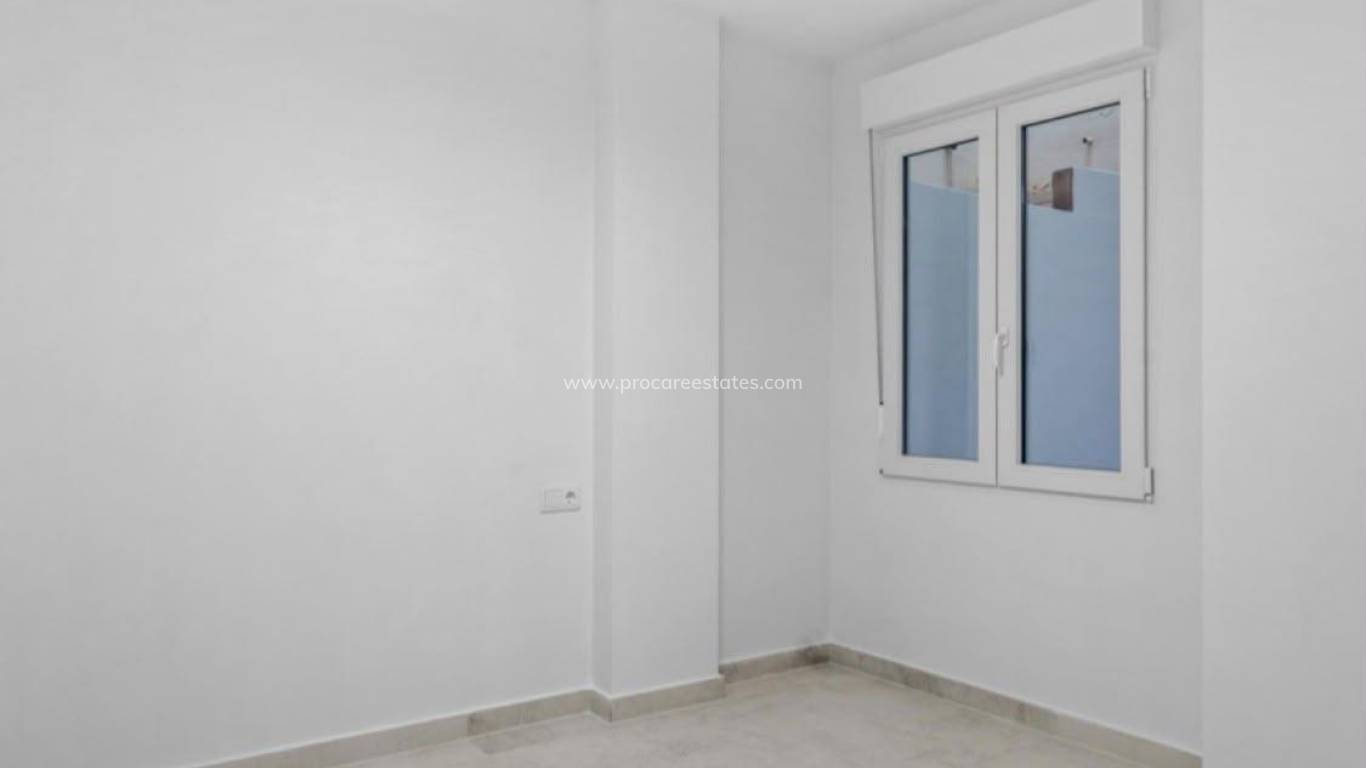 Resale - Apartment - Torrevieja