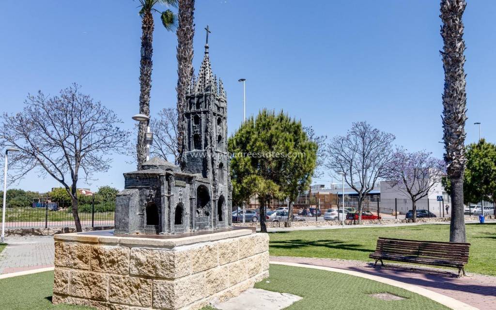 Resale - Apartment - Torrevieja