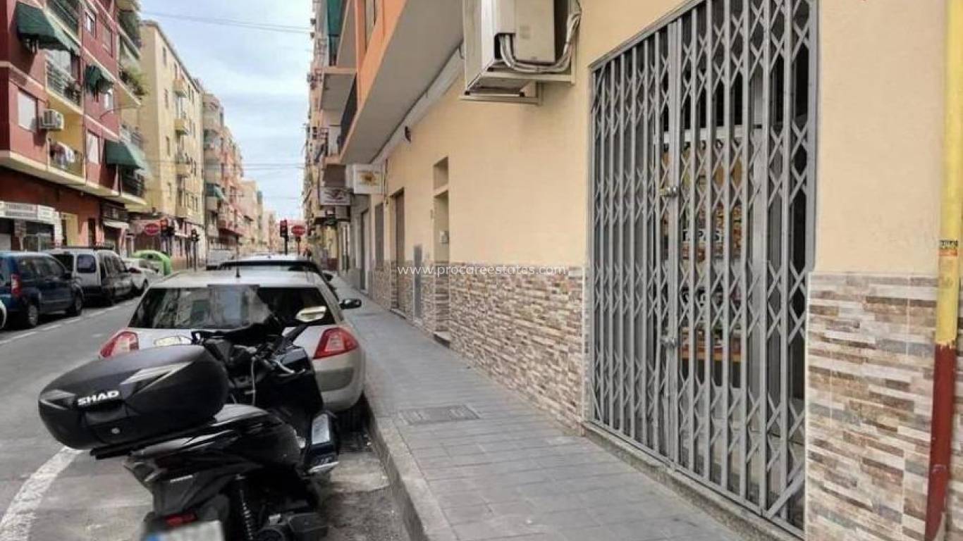 Resale - Commercial property - Alicante - Altozano