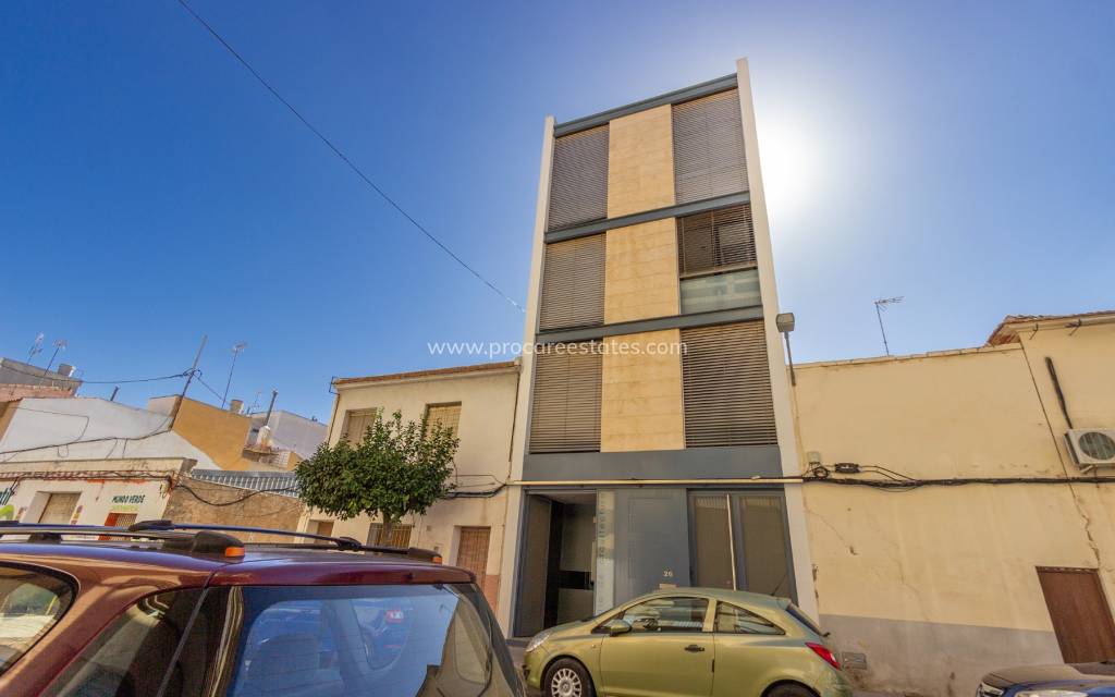 Resale - Commercial property - Almoradi - Center