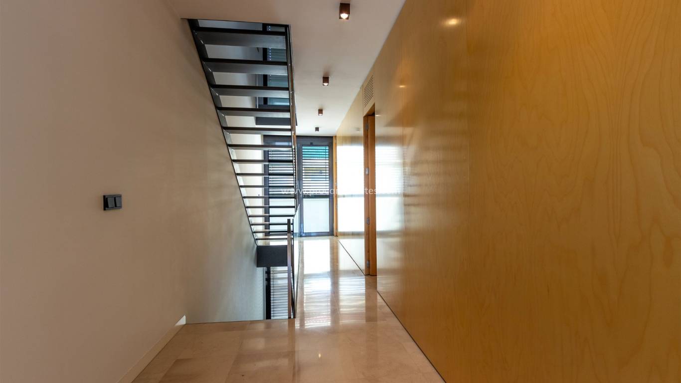 Resale - Commercial property - Almoradi - Center