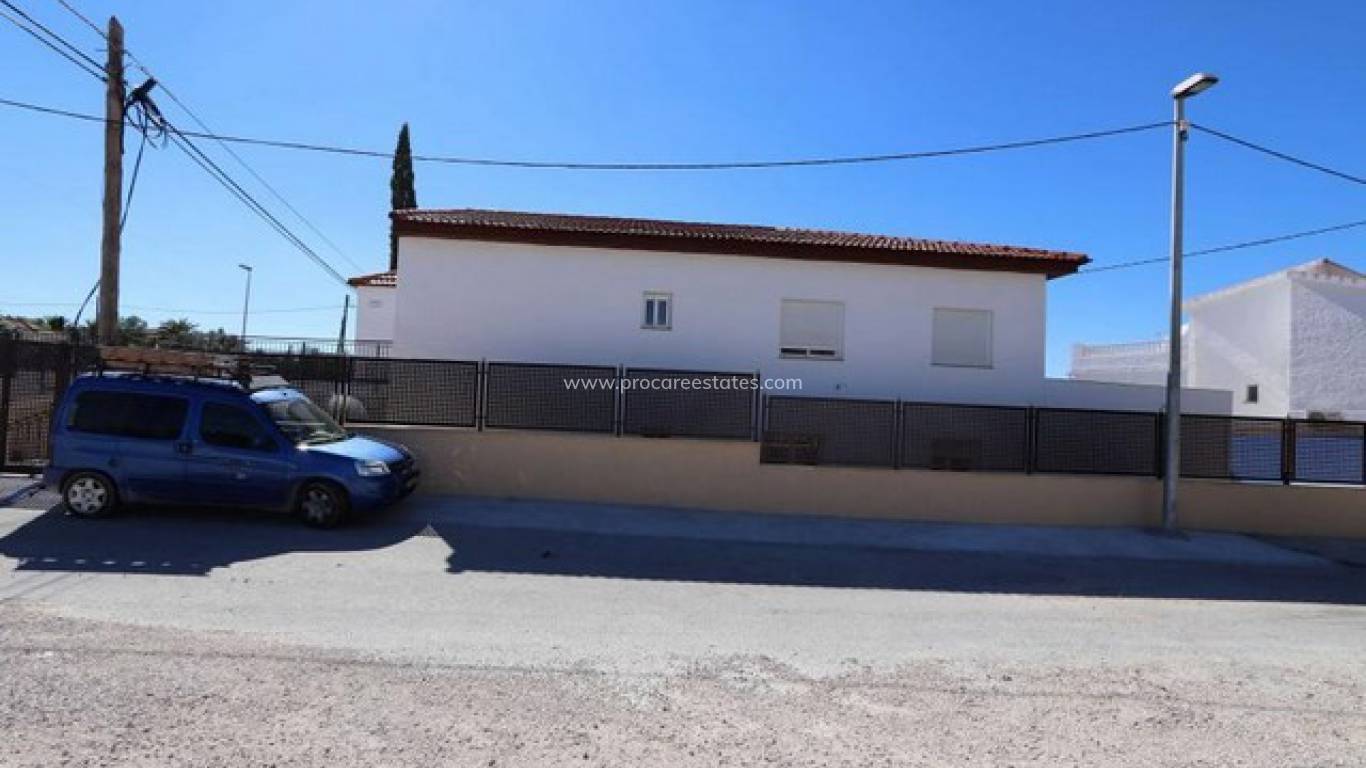 Resale - Commercial property - Fortuna