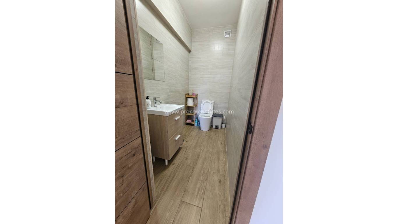 Resale - Commercial property - Guardamar del Segura - Town Guardamar