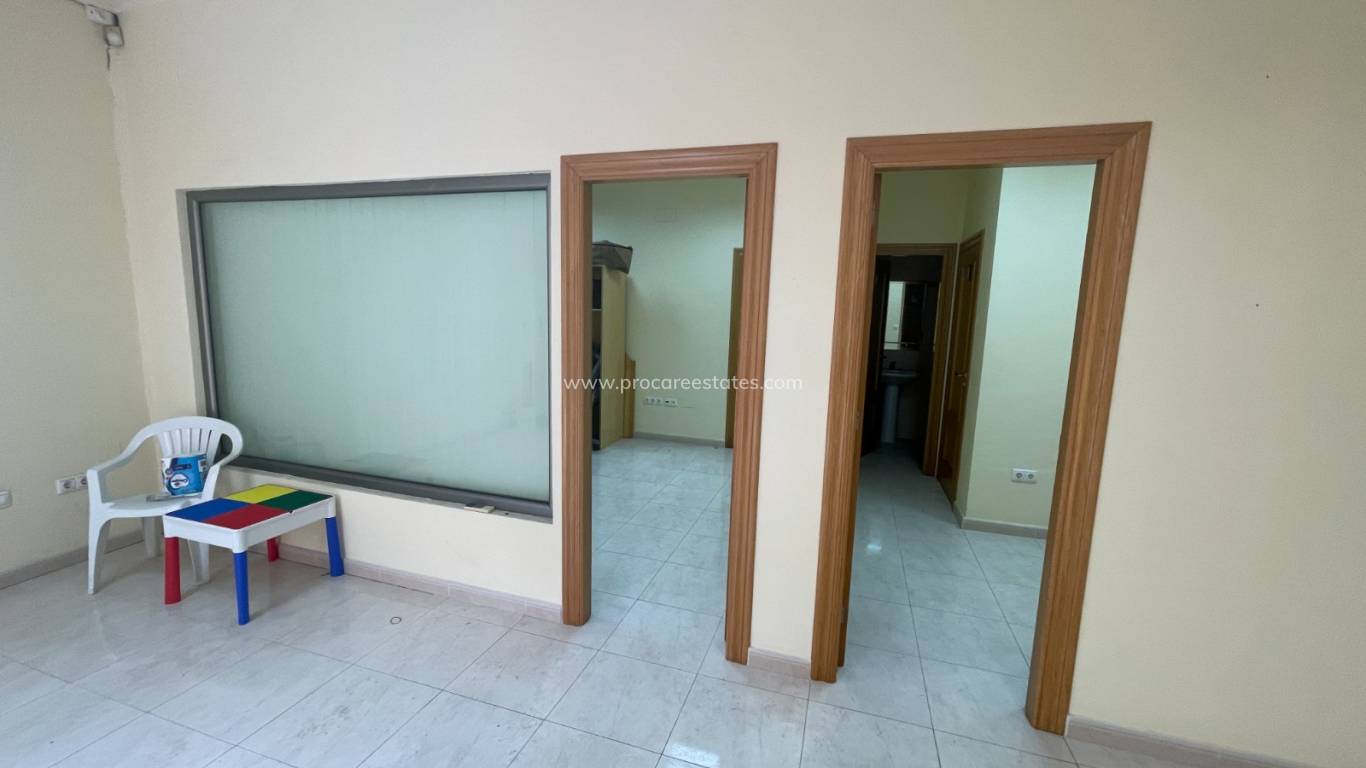 Resale - Commercial property - Guardamar del Segura