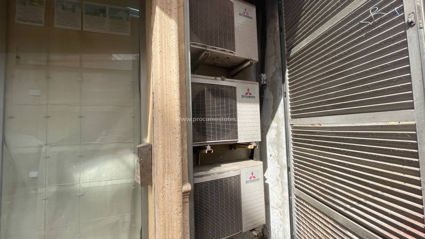 Resale - Commercial property - Guardamar del Segura