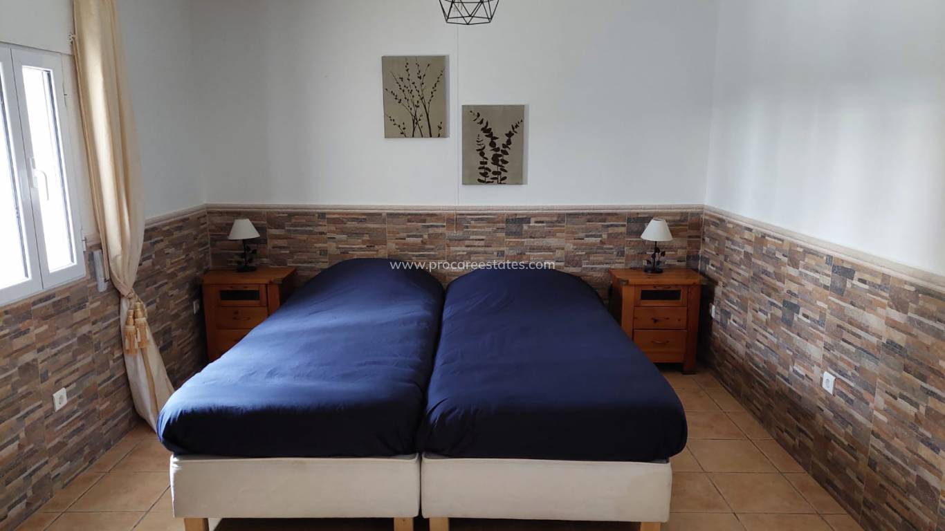 Resale - Commercial property - Huercal-Overa