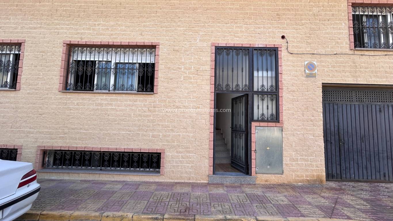 Resale - Commercial property - Jacarilla