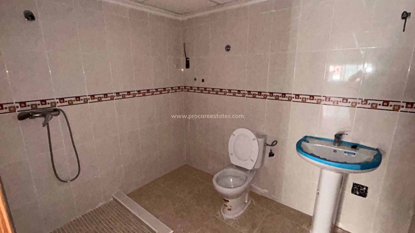 Resale - Commercial property - Jacarilla