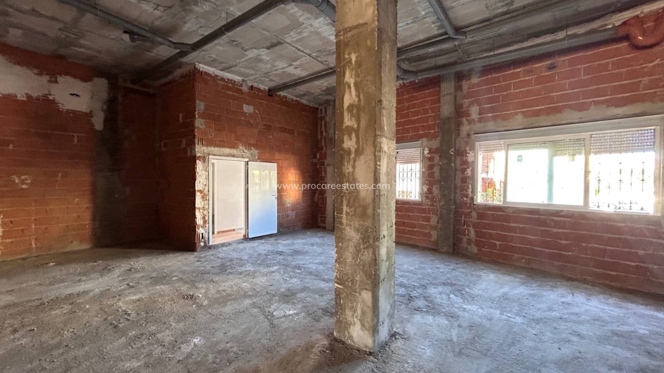 Resale - Commercial property - Jacarilla