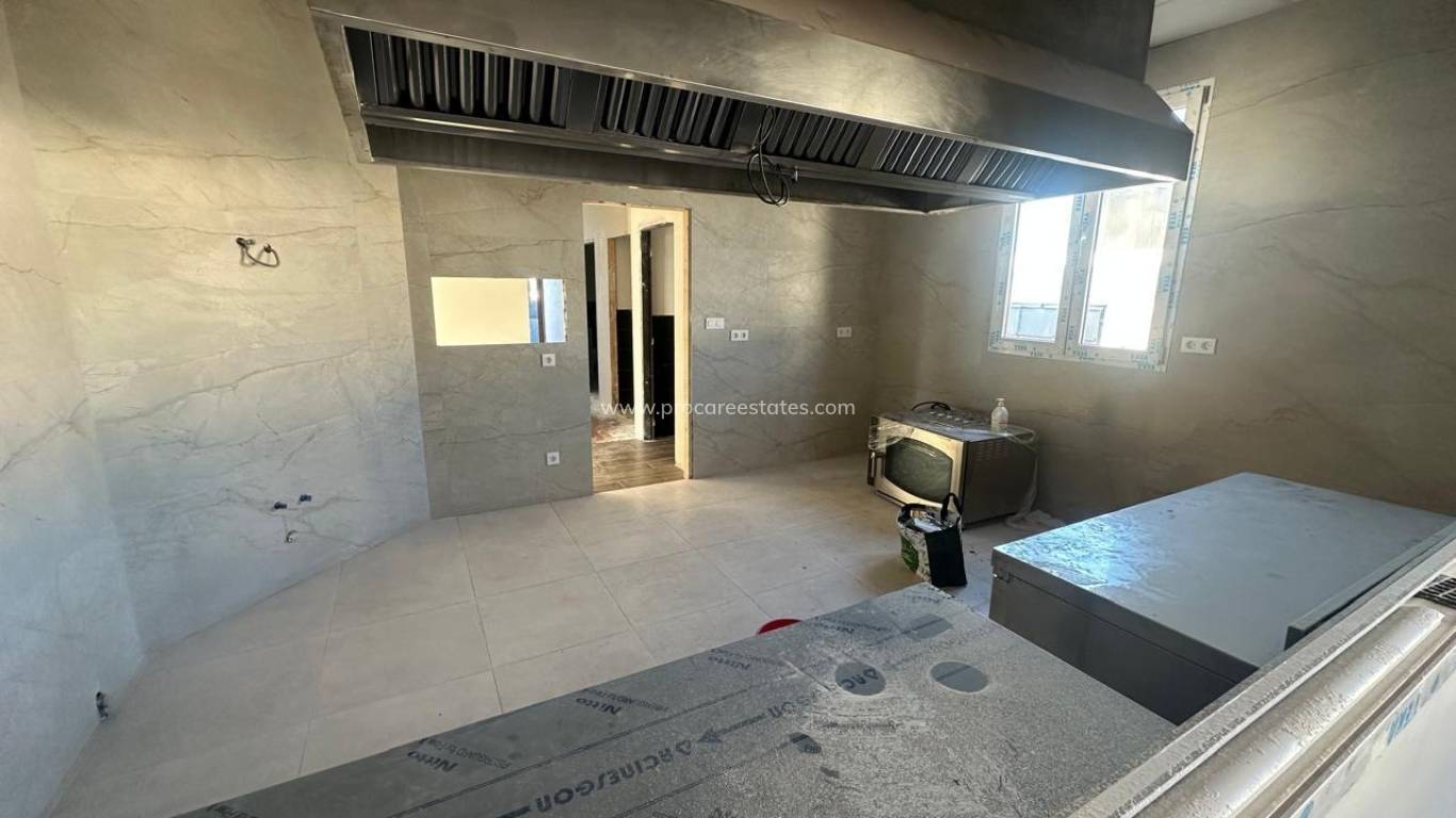 Resale - Commercial property - Orihuela Costa - Cabo Roig